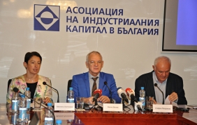 АИКБ до премиера: Цените на тока поскъпват неаргументирано