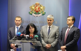 Петкова: Булгартрансгаз и ЕСО остават шапката на БЕХ