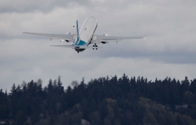 Скок на акциите на Boeing с 6%