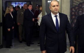 Румен Радев: Модернизацията на армията остава предизвикателство