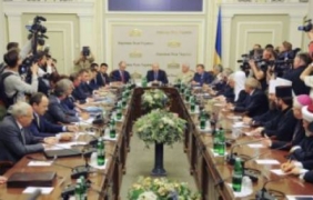 САЩ смята първия рунд на кръглите маси в Украйна за успешен
