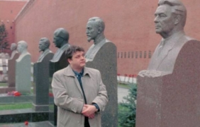 Внукът на Брежнев начело на комунистическата партия; ще се бори за място в кримския парламент