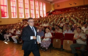 Увеличаваме армията за първи път от 25 години - с 2460 души