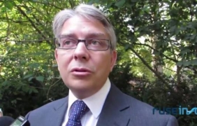 Министърът на културата: Не може посетителите на театрите да се увеличават, а бюджетът не