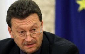 Таско Ерменков: Не търсят резерви за цената на тока, а тежестта се прехвърля на крайния потребител