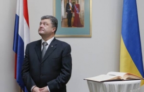 Порошенко ”лустрира” държавни служители, свързани с бившия му колега