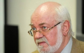 Константин Тренчев: Държавата има нужда от финансова инжекция за рестартиране на обществените системи