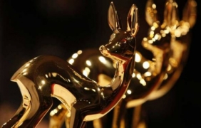 Тази година наградите Bambi отидоха при U2, Шумахер и Ума Търман