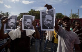В Хаити протестиращи призовават Путин за помощ