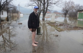 Нивото на Тунджа в Елхово се задържа високо, в Ямбол продължава да спада