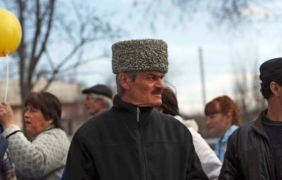 След като станаха руски граждани, татарите в Крим живеят между страха и недоверието към Москва