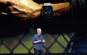 Apple Watch ще се продава извън САЩ след април