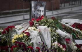 Задържаха двама за убийството на Немцов
