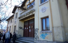 Стартира ремонта на Юнашкия салон във Варна