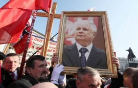 Президентските избори в Полша все още носят белега от катастрофата в Смоленск