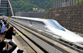 Японски влак постави нов рекорд с 590 км-ч