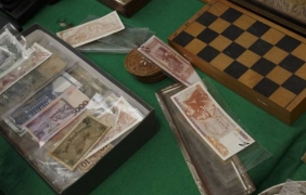 ”Файненшъл таймс”: Гърция има два варианта за банковата си система