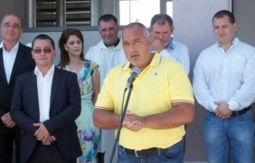 Борисов в Раковски: С години нищо не е правено тук, защото е католически район