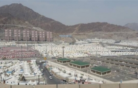 Бизнесмени взимат по $7 хил. за нощувка в палатка от поклонниците в Мека
