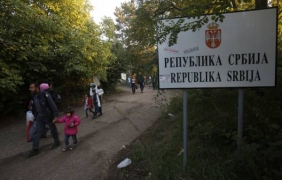 Сърбия затвори границата си за хърватски камиони и стоки
