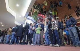 Двама бежанци пострадаха тежко при сбивания в приемни центрове в Хамбург