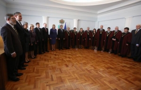 Новите конституционни съдии положиха клетва