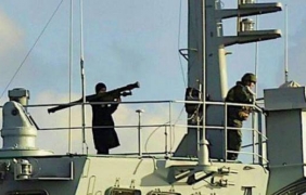 Руски моряк със зенитна ракета на Босфора подразни Турция