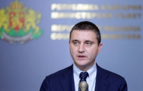 Горанов: Броят на децата и отношението към тях не бива да зависи от социалните трансфери