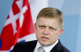 Премиерът на Словакия предложи 1 млн. евро за информация за убития журналист Ян Кучяк