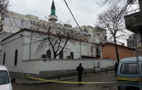 Близо 100 души от турското министерство контролирали мюфтийства и джамии у нас