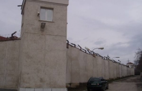 Варненец, набил 5 деца, отива ”на топло” за 3 години