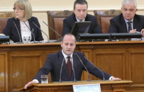 Кънев: Докладът за КТБ не върши работа за наказателни производства към виновните