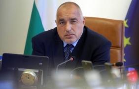 ”Ще се справят с трафикантите за един ден”: Премиерът готов да прати ДАНС и БОП в Гърция