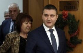 Горанов отрича пряка връзка между емитирането на нов дълг и стрес-тестовете на банките