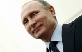 Bloomberg: Путин остави на мира халифата