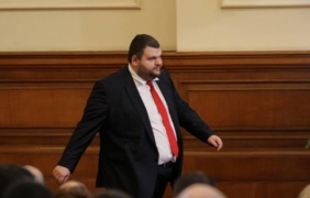 Пеевски се отказа от придобиването на ”Канал 3”