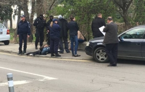 Зрелищен полицейски арест на оживен булевард в София [обновена]