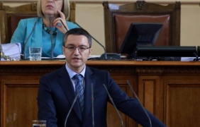 Ангел Найденов и Кристиан Вигенин ще се борят за лидерския пост в БСП