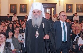 Вътрешен конфликт, равен на предателство