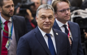 Орбан готов да извади ФИДЕС от ЕНП