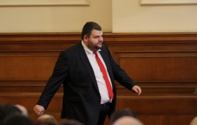 Делян Пеевски се оттегля от издателската дейност