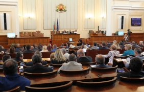 Парламентът отхвърли ветото на президента върху закона за военното разузнаване