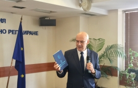 КЕВР: Няма да има по-високи цени на парното
