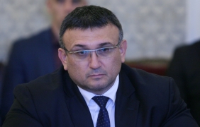 Младен Маринов: Осем са задържаните по шпионския скандал